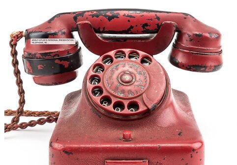 Aukcione bus parduodamas asmeninis Hitlerio telefonas