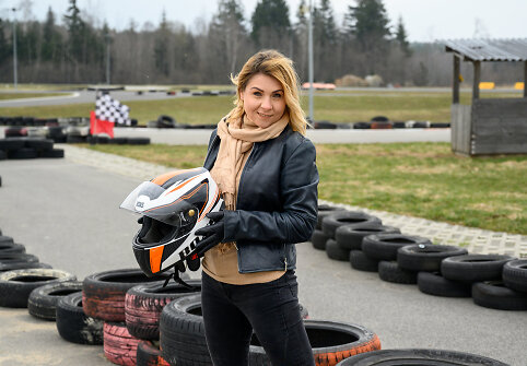 Žinomi žmonės kartingų trasoje