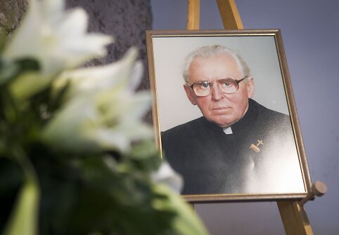 Monsinjoro Alfonso Svarinsko &scaron;ermenys