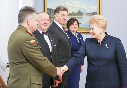 Dalia Grybauskaitė susitiko su Valstybės gynimo taryba.
