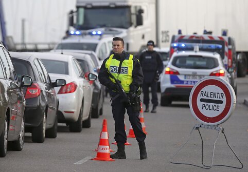 Tarp Europos Sąjungos &scaron;alių patruliuojantys policininkai