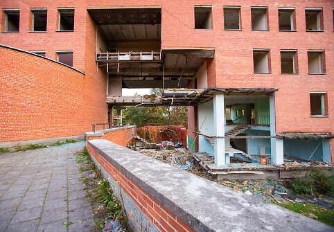 Apleistas ir niokojamas kultūros paveldo pastatas Giraitės gatvėje