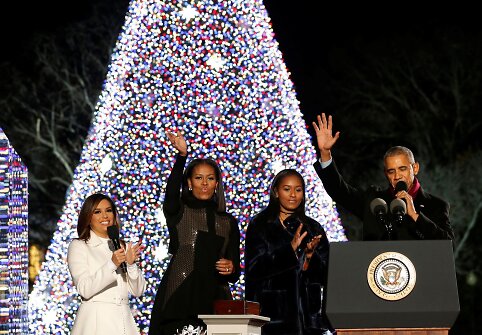 Obama paskutinį kartą įžiebė pagrindinę &scaron;alies Kalėdų eglę