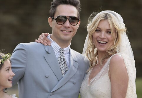 Kate Moss ir Jamie Hince'as (2011 m.)