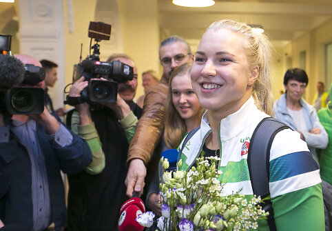 Rūta Meilutytė sugrįžo į Lietuvą