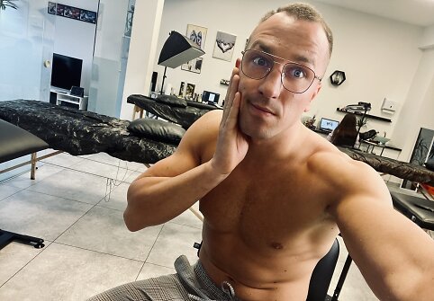 Karolio Akulavičiaus nauja tatuiruotė