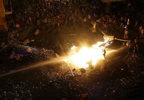 Protestuotojų ir policijos susirėmimai Beirute