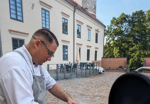 Pamenunės pilies restorano „Kuknia“ virtuvės šefas Mantas Makaras