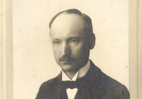 A.Vienuolis 1922 m. „Brangiam draugui Šeiminyškių Donatui Užužerių Antanas“
