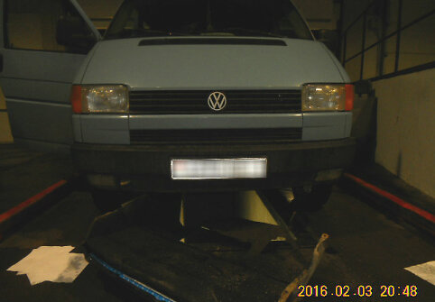 Automobilis–slėptuvė