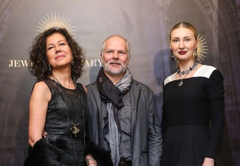 Auk&scaron;tosios juvelyrikos butiko &bdquo;Jewelry Library&ldquo; gimtadienio akimirkos