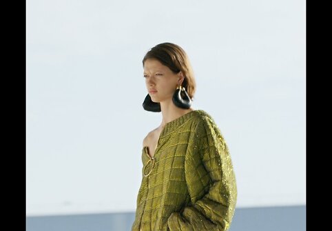 &bdquo;Balmain&ldquo; 2021&ndash;2022 m. rudens ir žiemos kolekcijos modelis