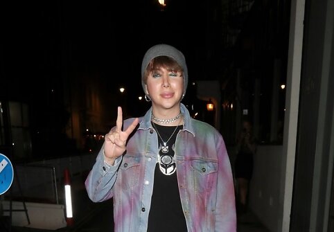 Oli London