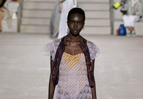 &bdquo;Missoni&ldquo; 2020 m. pavasario ir vasaros kolekcijos modelis