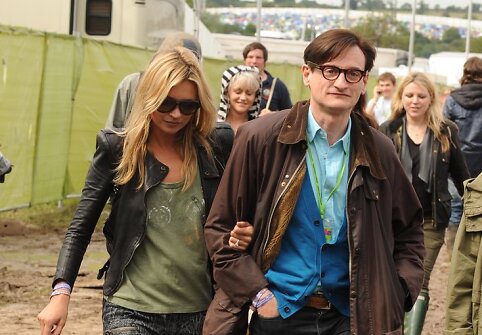 Kate Moss Glastonberio festivalyje 2011 m.