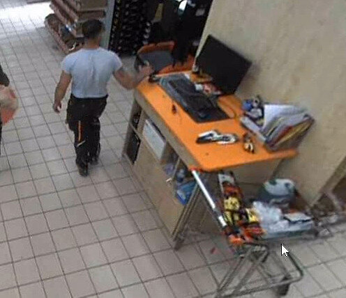 Kauno apskrities policijos nuotr./Vagystės iš parduotuvės Kaune tyrime ieškomas vyras
