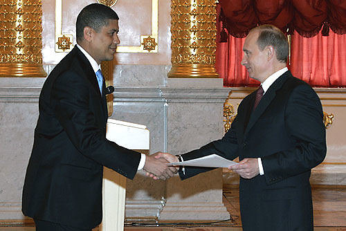 Kremliaus nuotr./Fausto Abeso su Vladimiru Putinu