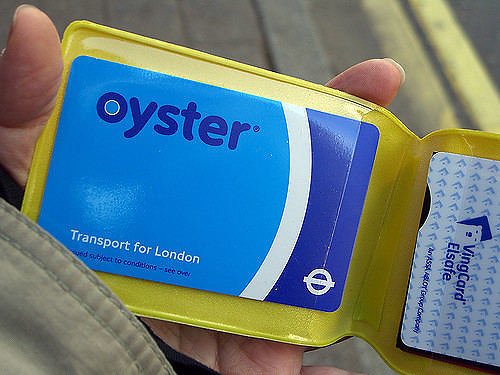 Flickr.com/Viena iš pirmųjų ir reikalingiausių investicijų Londone – kelionių kortelė.