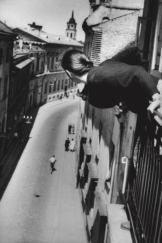 Antanas Sutkus. „Maratonas Universiteto gatvėje“, Vilnius, 1959-ieji