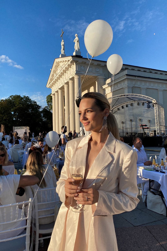 Simona Burbaitė „Le Dîner en Blanc“