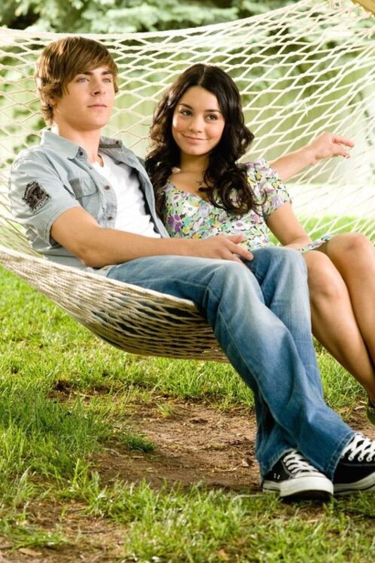 Zacas Efronas ir Vanessa Hudgens filme „Mokyklos miuziklas“