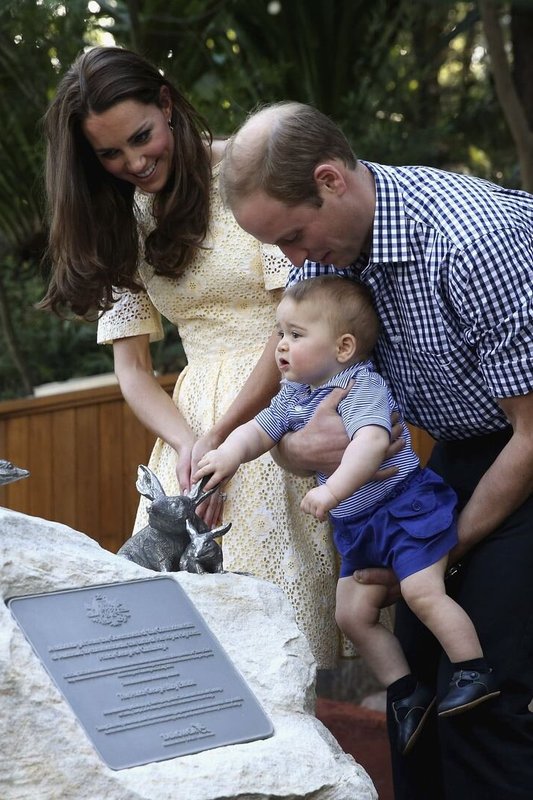 Princas Williamas ir Kembridžo hercogienė Catherine su princu George‘u