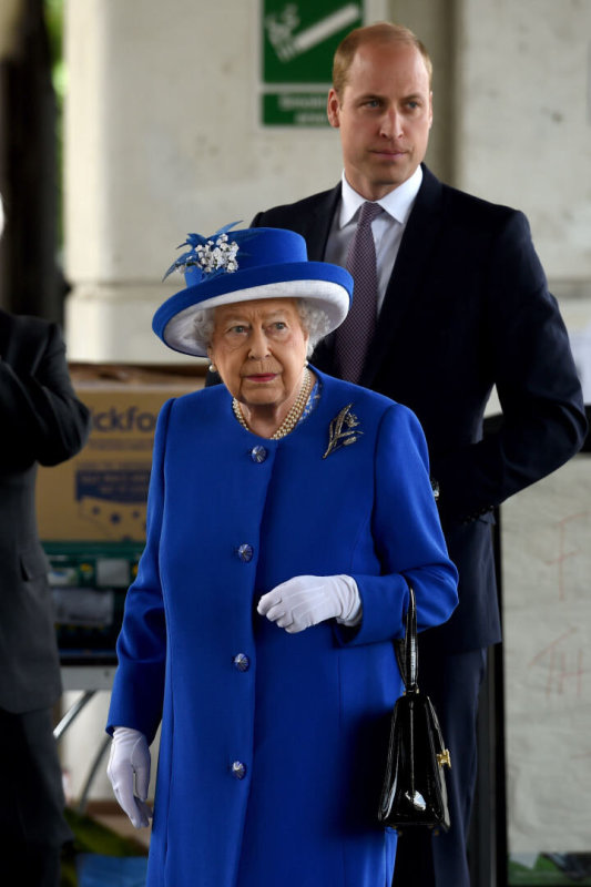 Karalienė Elizabeth II ir princas Williamas