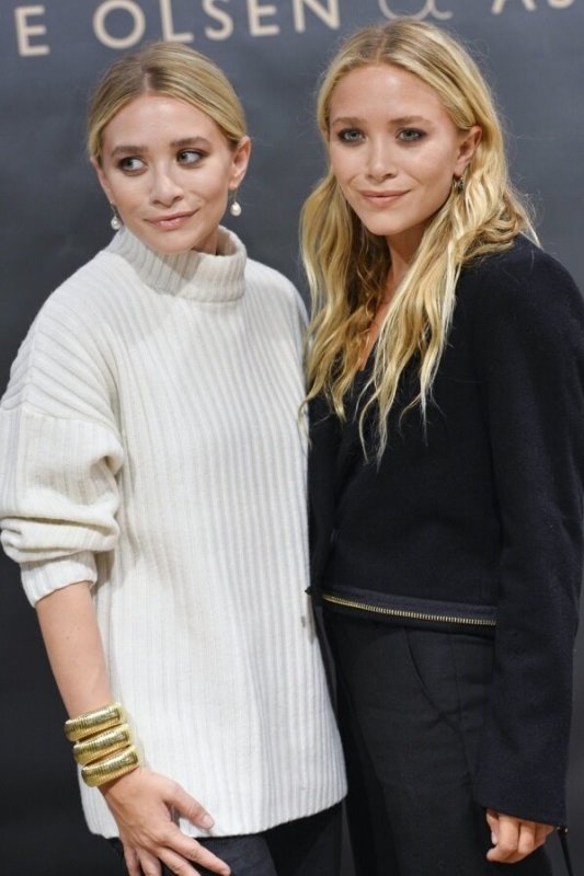 Mary Kate ir Ashley Olsen