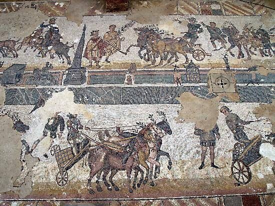  Freska su lenktynių vaizdais, IV a. Sicilija