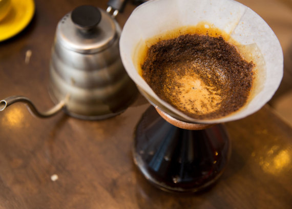 Photo by Vida Press / Coffee is prepared in the container 