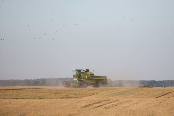 Photo by Sigismund Gedvila / 15min / Combine in the fields