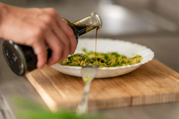 Photo by Vida Press / Salads are prepared