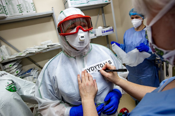 Photo by Vidmantas Balkūnas (VUL Santara Clinics) / Doctors fighting the coronavirus