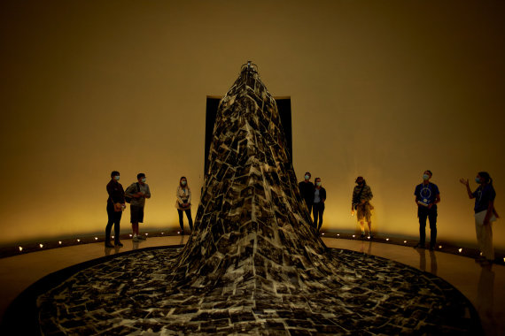 Photo by Vytautas Luchtanas / Ina Skardžiūtė-Kozel installation in the chapel-columbarium of the Peace Park Tuskulinai