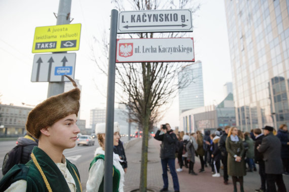 Joshvydas Elinskas / 15min. Photo / Street Plates Appointed by Lech Kaczynski revealed