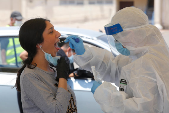 Scanpix / SIPA photo / Coronavirus sampling in Israel