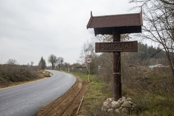 Lukas Balandus / 15min photo / Up street is paved