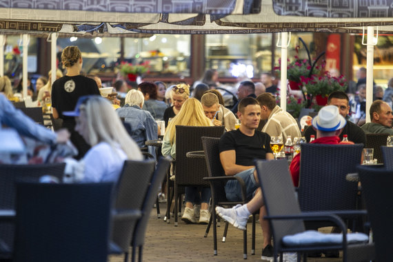 Afternoon on J.Basanavičiaus street in Palanga 