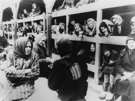 Photo by Scanpix / Prisoners of the Auschwitz concentration camp.