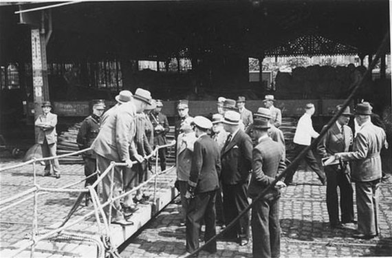 Photo from Wikipedia.org / Captain Gustav Schröder is negotiating with Belgian officials in the port of Antwerp to allow the refugees to disembark.