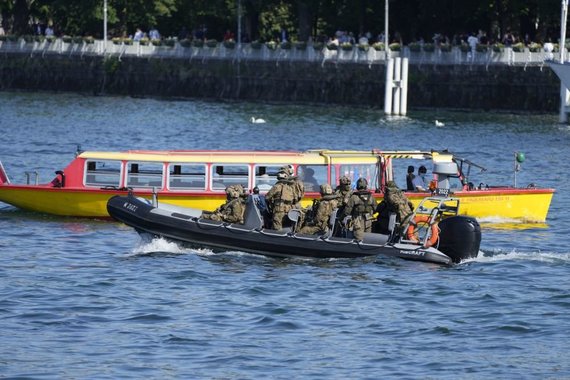 Scanpix / AP Photo / Soldiers at Lake Geneva