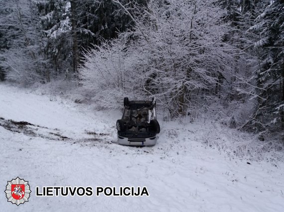 Panevėžio apskrities vyriausiojo policijos komisariato nuotr. /Avarija Rokiškio rajone 
