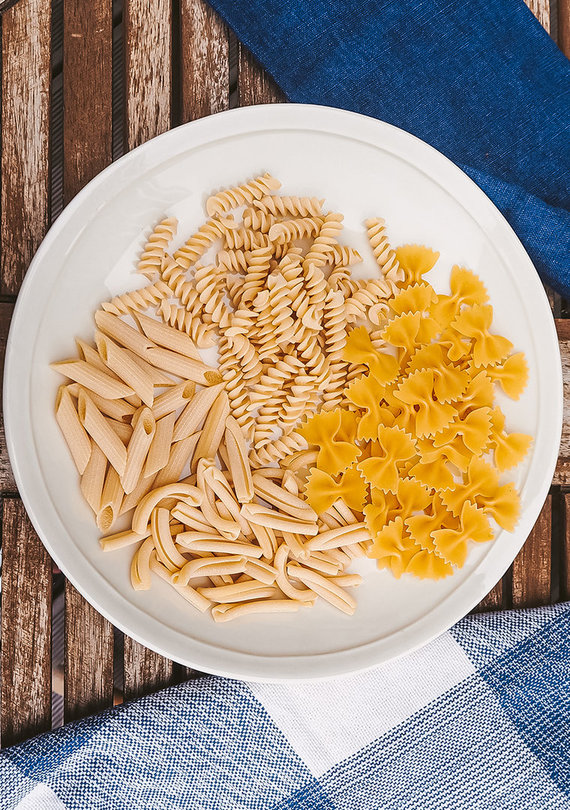 Photo of Pasta blogger in different formats. 