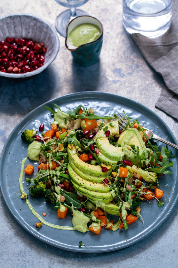 Photo by Vida Press / Broccoli and avocado salad with pomegranates