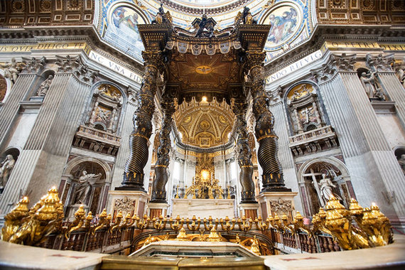 Shutterstock.com/ Skrendu.lt photo / St. Peter's Basilica, Vatican City, Italy