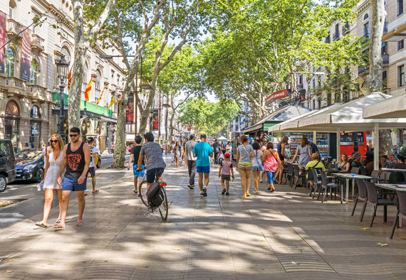 123rf.com/La Rambla is a place that sooner or later all visitors to Barcelona come to