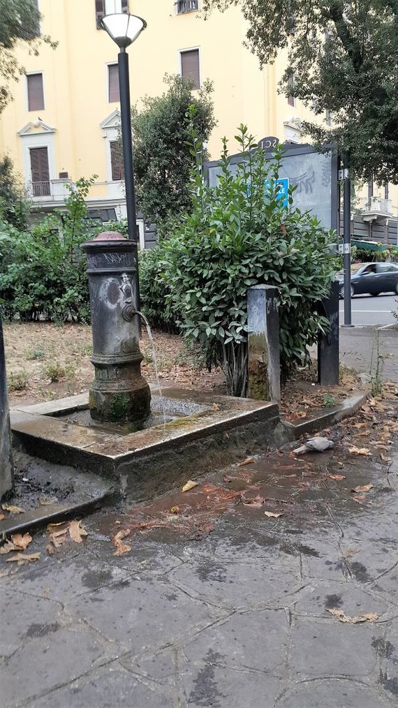 Pauliaus Jurkevičiaus/Tavo Roma nuotr./Geriamojo vandens fontanėlių pilna visa Roma
