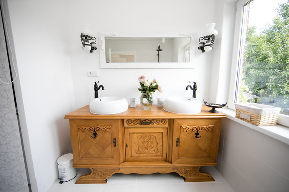 Photo by Julius Kalinskas / 15min / Interior of the bathroom created by Daiva Zuehlke