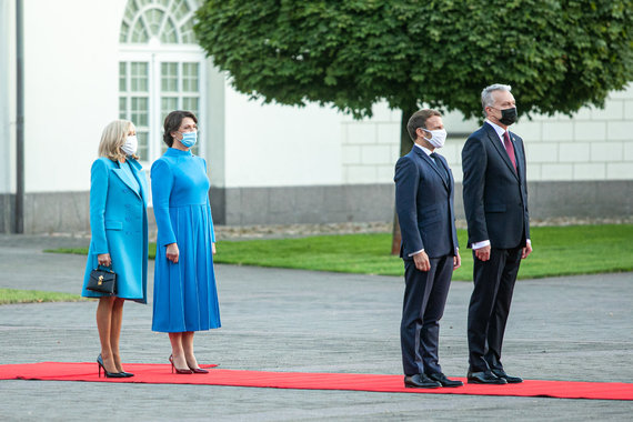 Photo by Julius Kalinskas / 15min / Emmanuel Macronas, Gitanas Nausėda, Brigitte Macron, Diana Nausėdienė