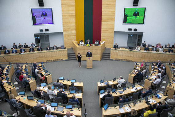 Lukas April photo / 15 minutes / Seimas Plenary Session Hall